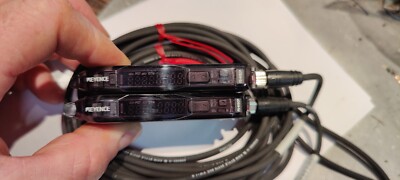 2 x Keyence FS-N10 Fiber Optic Sensoren