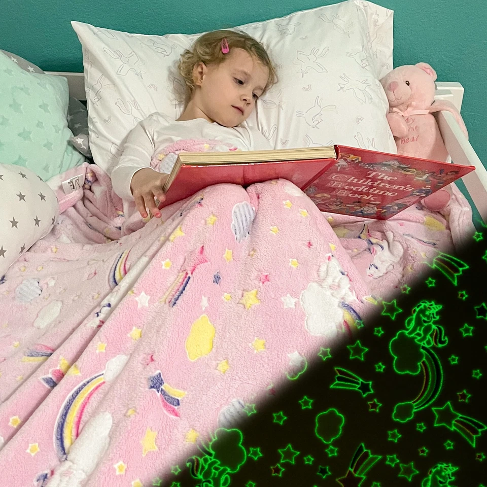Светящееся в темноте одеяло + БЕСПЛАТНЫЙ ПОДАРОК! Мягкое одеяло-единорог для детей 50 x 60 дюймов - Изображение 4 из 4