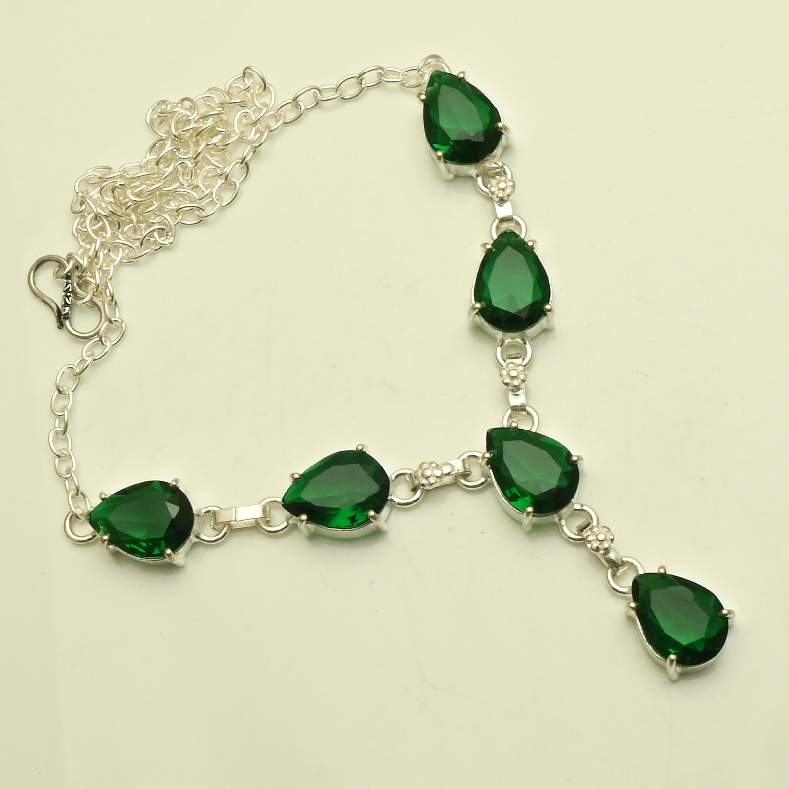 Green Quartz Gemstone Ethnic Handmade Necklace Jewelry For Women 33 Gms AN 36122
