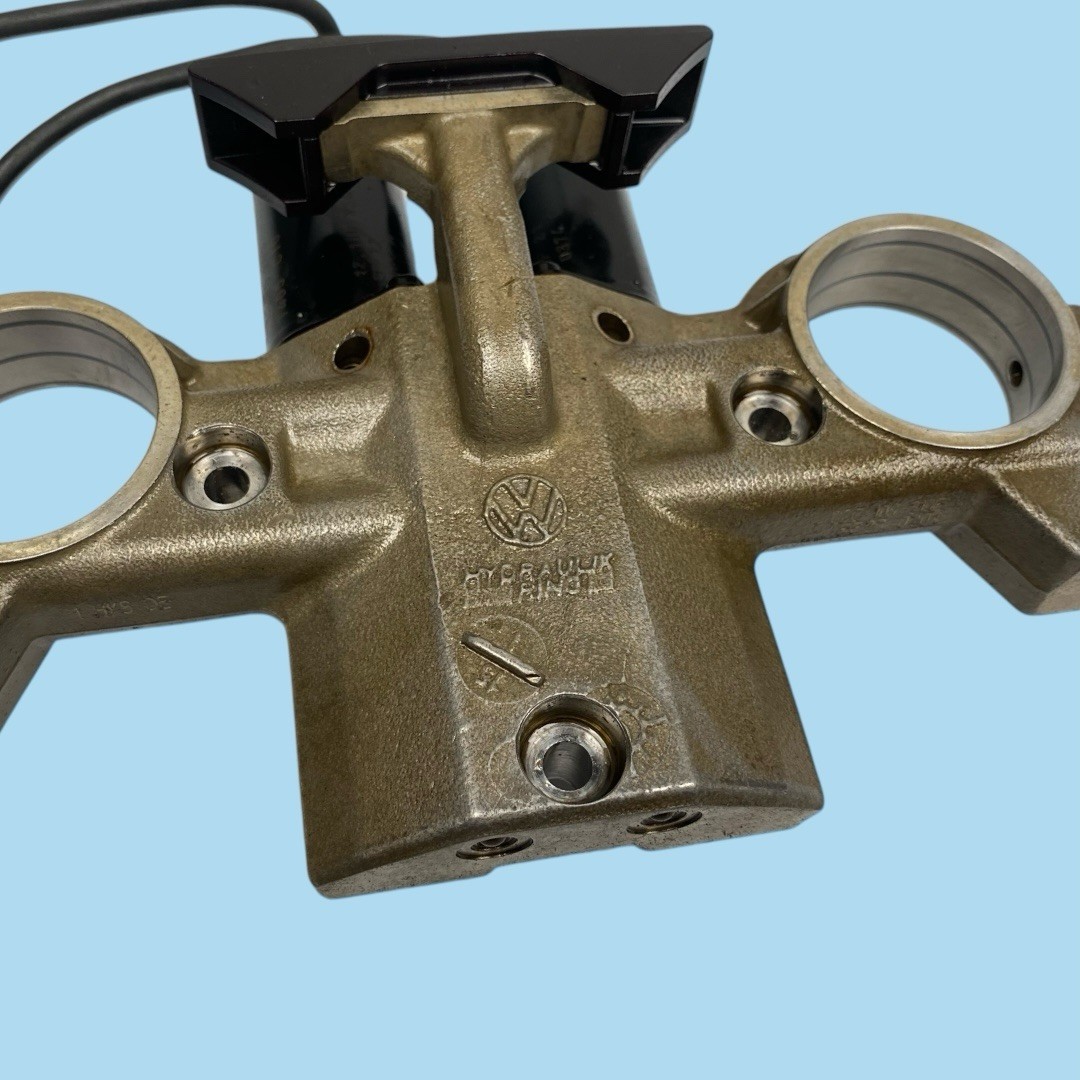 Right Camshaft Tensioner Mount Head Control OEM 03-12 Bentley Continental 6.0