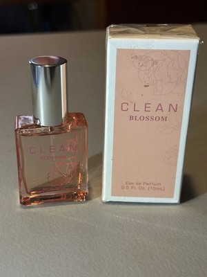 2 Clean Blossom Perfume Eau de Parfum .5 Oz Spray One Opened One Sealed