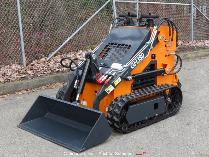 2025 Aboss GH380 Ride-On Skid Steer Track Loader Crawler Aux Hyd bidadoo -New