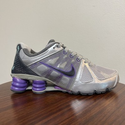 Nike Shox Agent Women s Size 8 Gray Purple Running Shoes Sneakers 104265-001