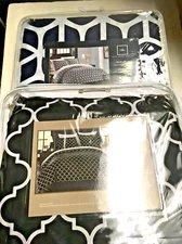 Chic Home Duvet Cover Set+2 Pillow Shams Queen size assorted colors New packaged