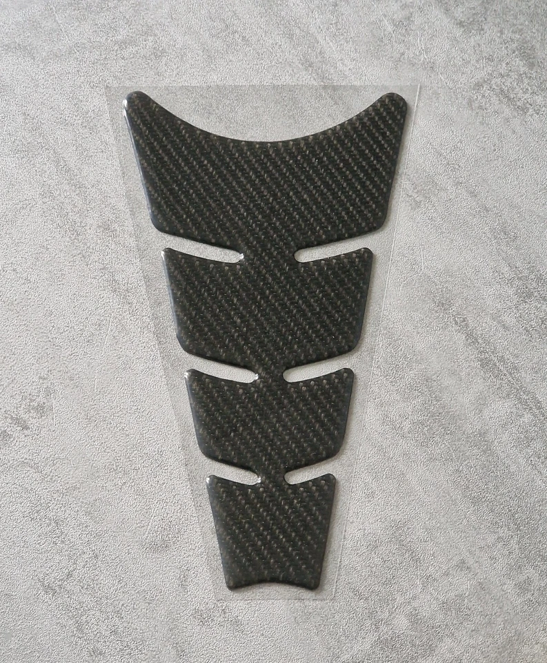 Real Carbon Fibre Twill Tank Pad for HONDA Motorcycles - Image 2 of 4
