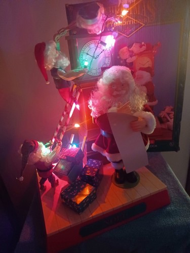 *RARE* Vtg Holiday Creations Animated Santa & Elves Antique Clock Musical Lights - Picture 7 of 19