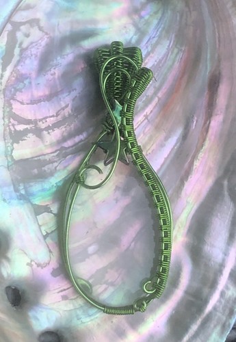Green Wire Wrapped Clear Quartz w/Hematite Stars Pendant Necklace Handmade OOAK - Picture 2 of 5