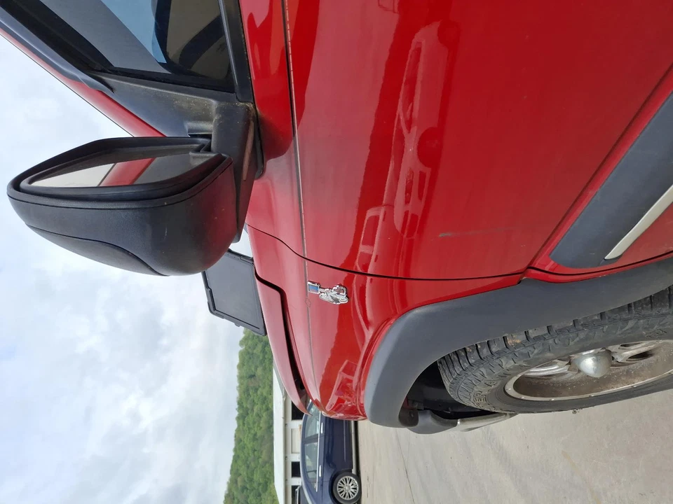 Chevrolet Avalanche 1500 2003 conjunto de espejo retrovisor puerta izquierda rojo usado 448462 Foto 3 de 4