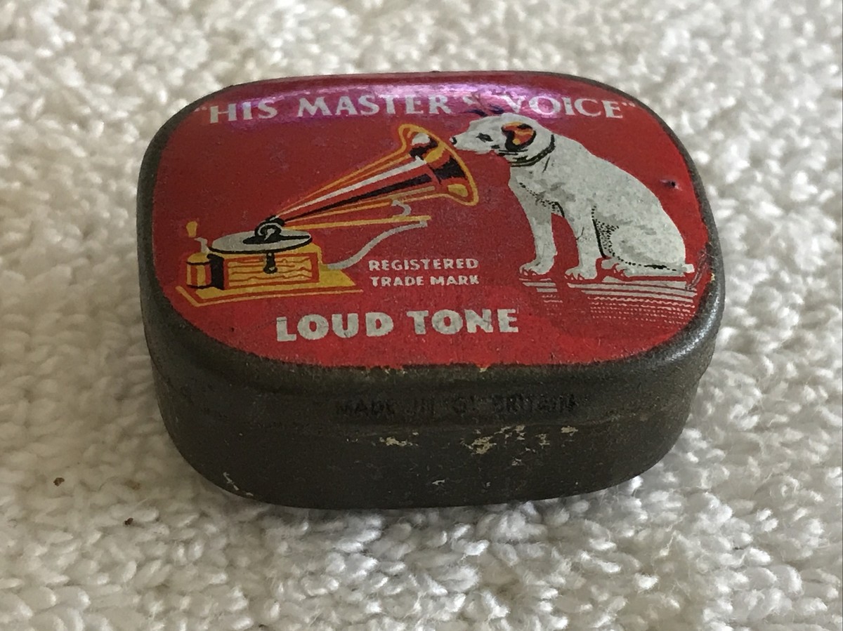 R C A “ HIS MASTERS VOICE “ Vintage TIN WITH NEEDLES, NIPPER DOG