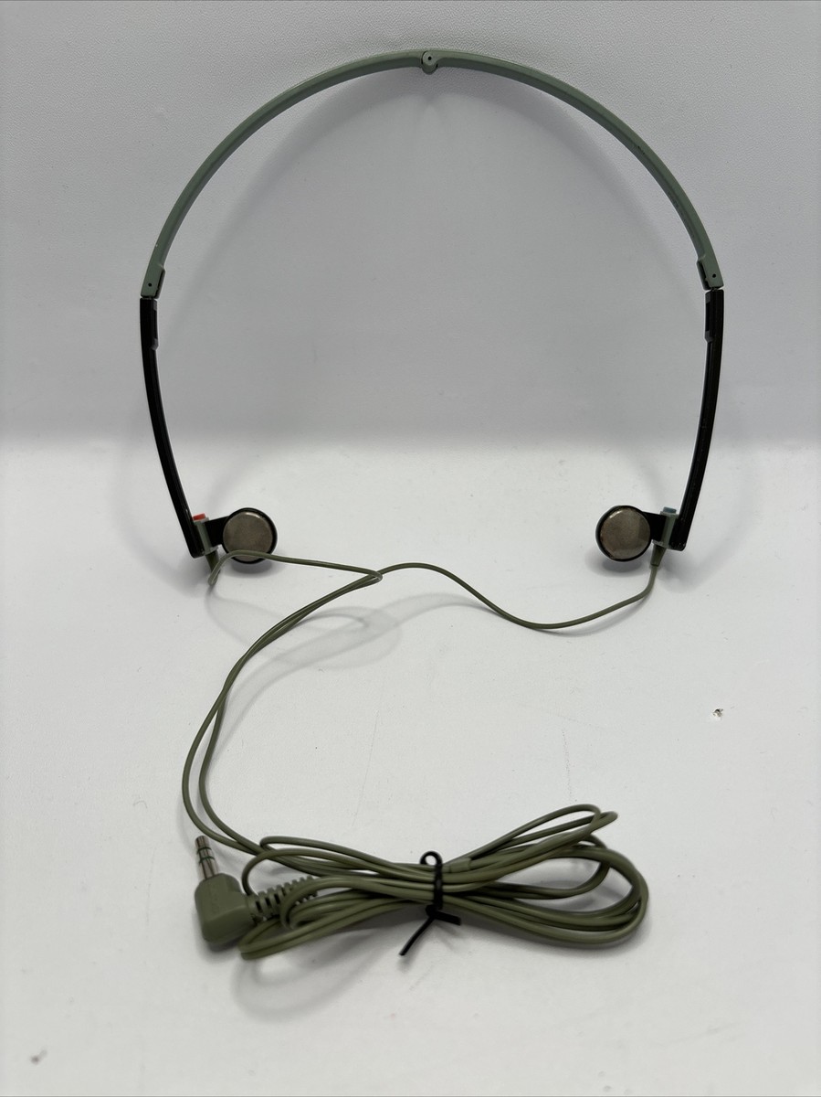 Rare Grey Sony Sports Walkman WM-F75 Radio/Cassette Player +