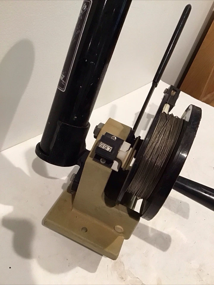 Walker Short Arm Boom Manual Downrigger Line Counter Wire Rod Holder spool - Image 4 of 4