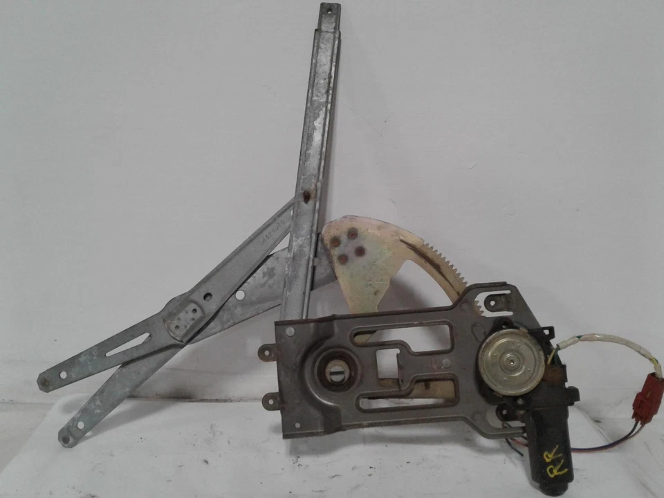 Used Front Right Door Window Regulator Front fits: 1994 Chrysler Lhs electric Fr Foto 2 de 4