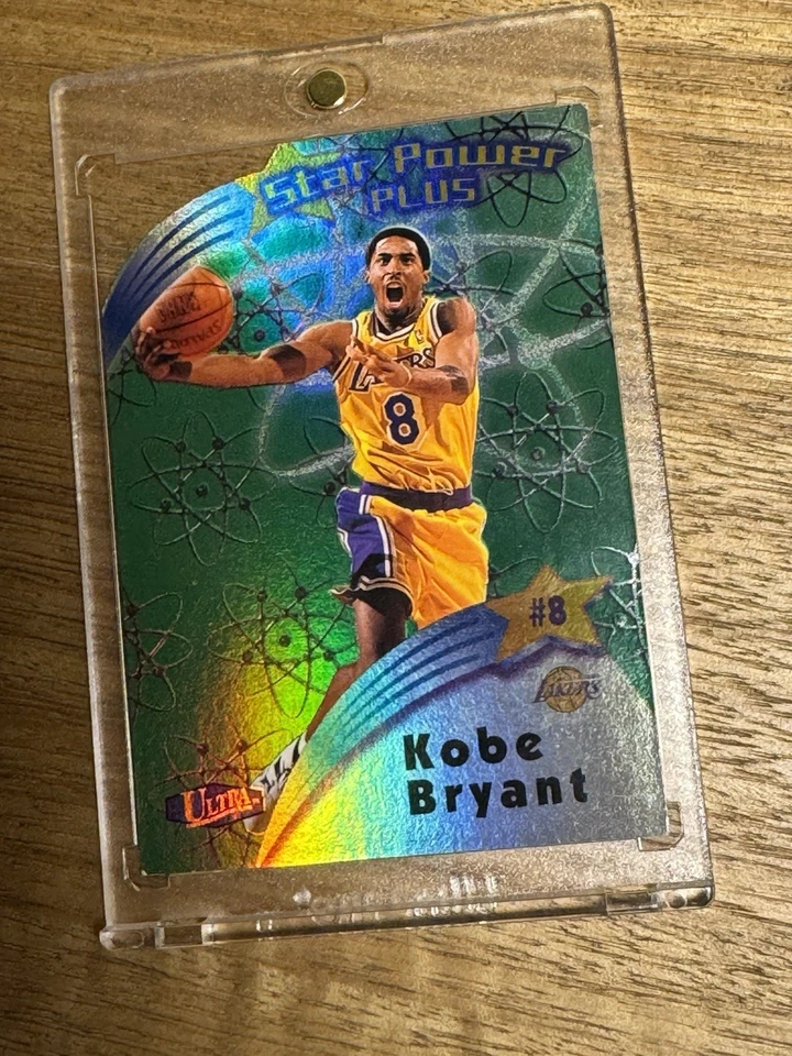 Fleer Ultra Kobe Bryant Star Power Plus Lakers 1997-98 Foto 3 de 4