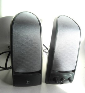 Logitech X120 Computer/Laptop kabelgebundene Lautsprecher vintage