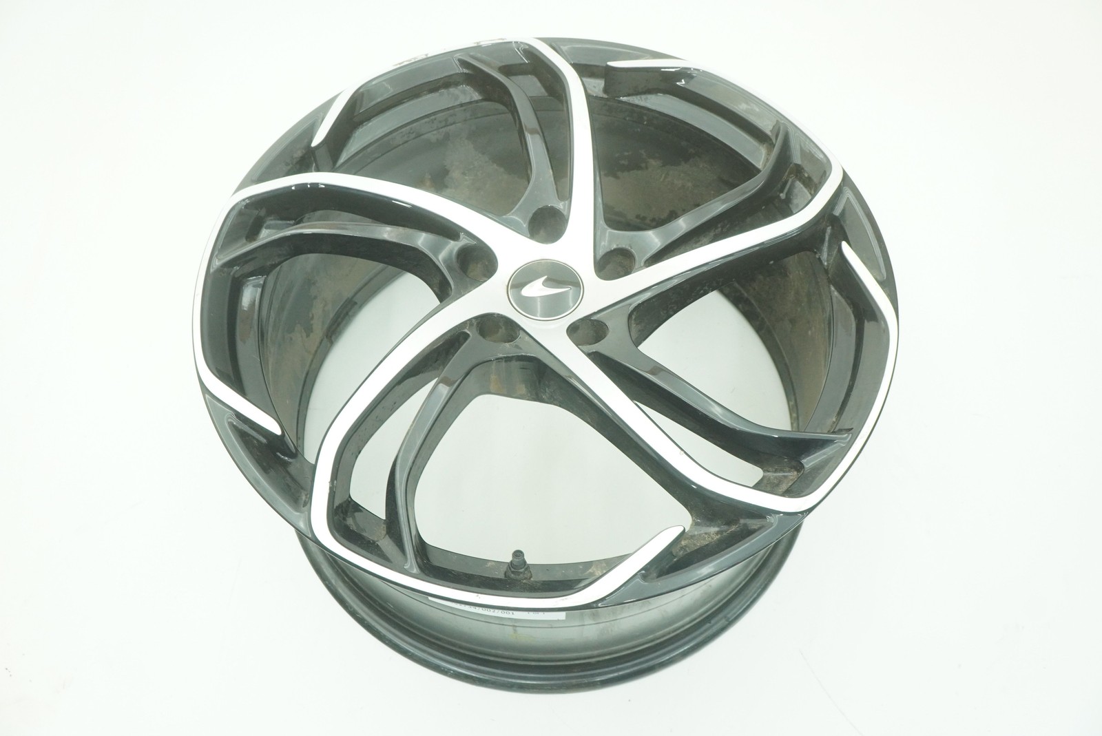 McLaren 750S Spider 2025 Front Right Wheel P/N 28BA428CP