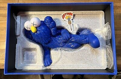 KAWS Time Off Vinyl Figure Blue BRAND NEW *IN HAND* Medicom KAWS Time Off Vinyl Figure Blue BRAND NEW *IN HAND* Medicom