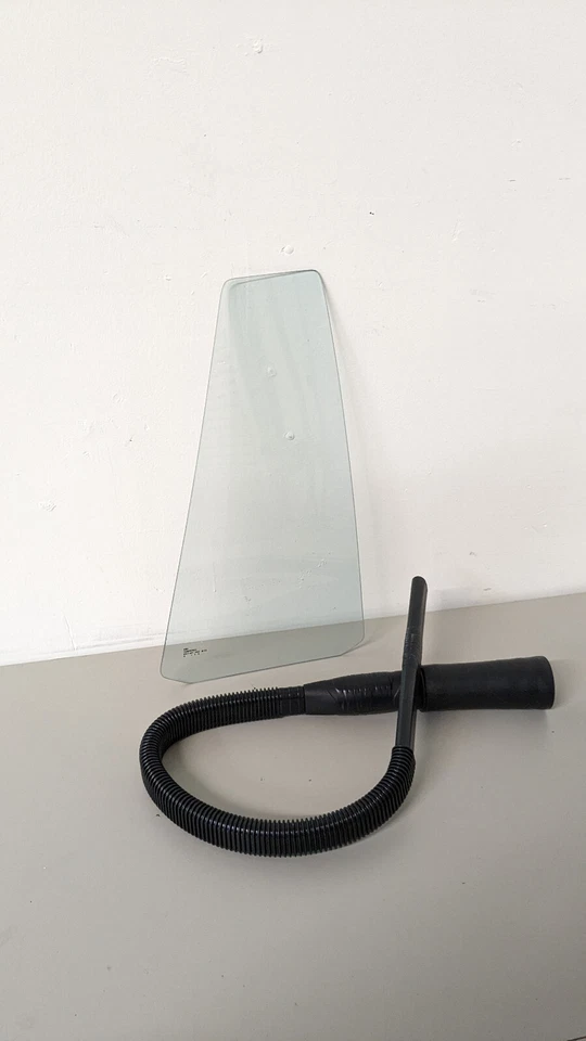 Vidrio de ventilación trasera del lado del conductor para Chevrolet Sprint 1989-1991 4 puertas hatchback Foto 2 de 2