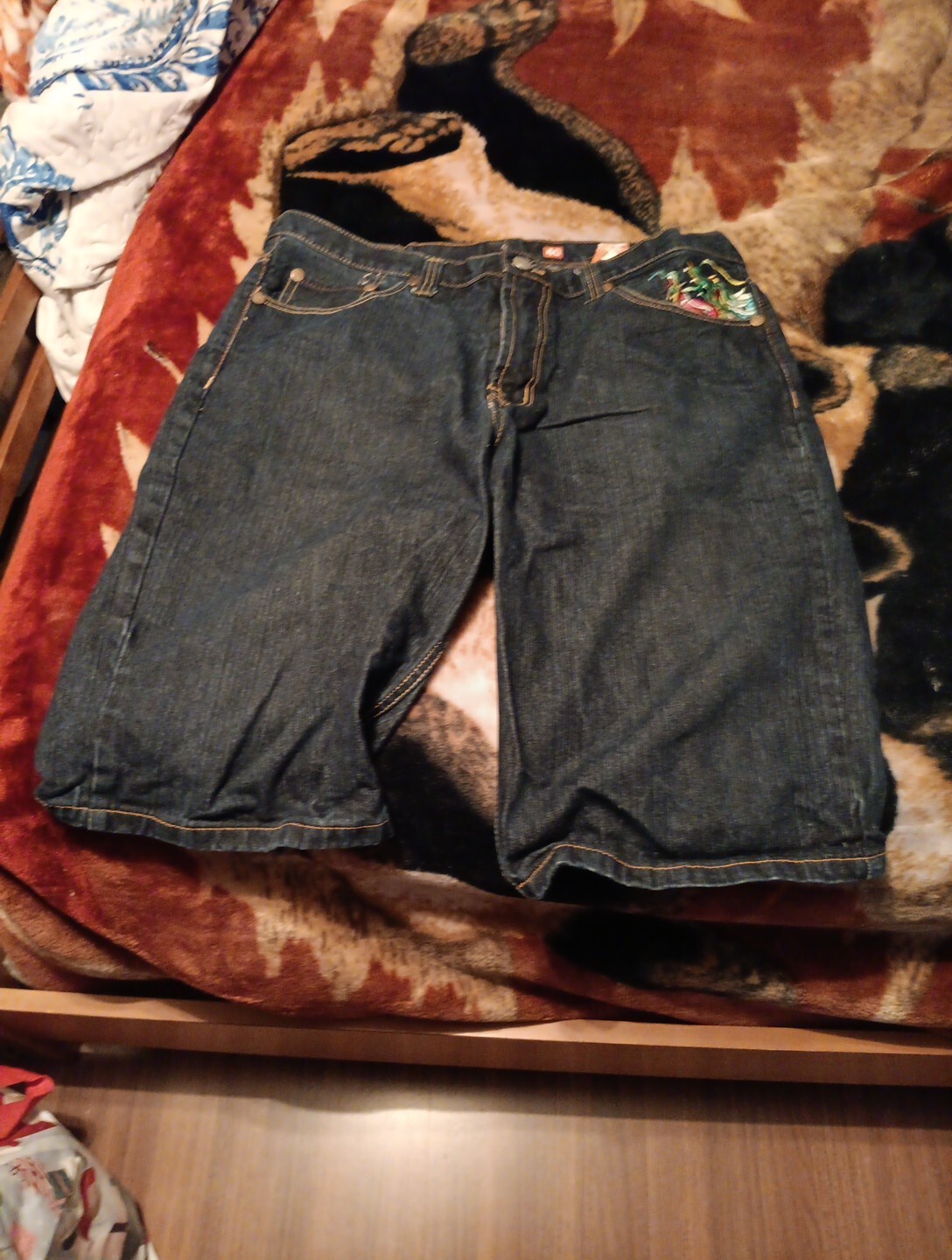 Picture 3 of 4