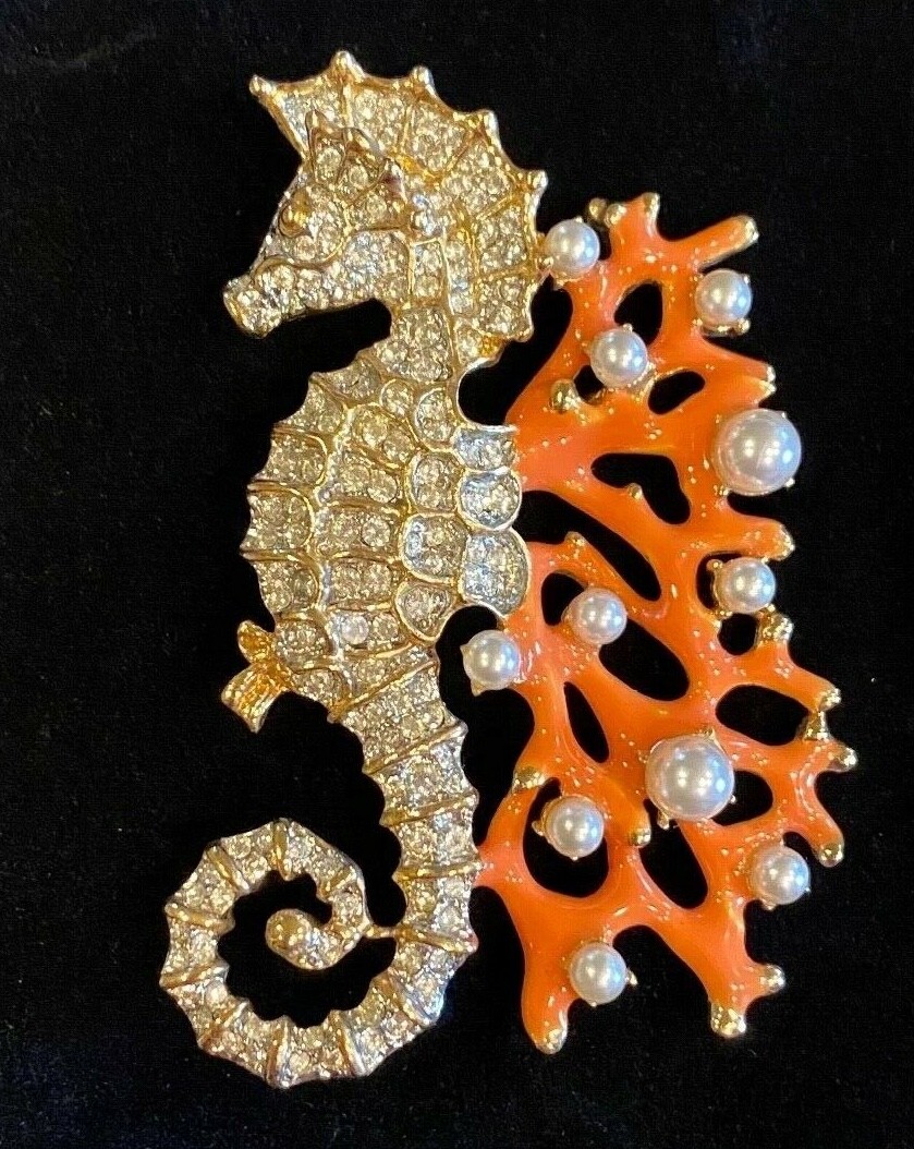 VTG KENNETH J LANE SEAHORSE IN CORAL REEF BROOCH - image 3
