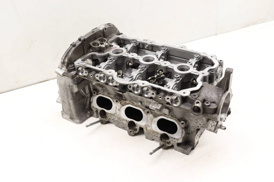 Audi A5 2008-2011 3,2 L - culata de motor izquierda 3,2 L 06E103065B Foto 2 de 4