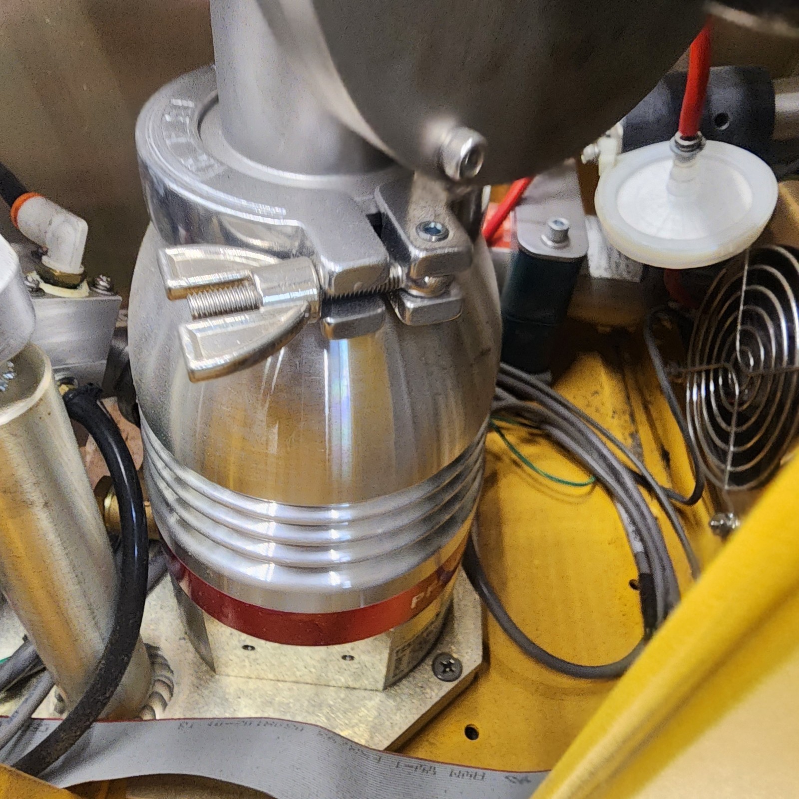 VIC MD-490S Helium Leak Detector Tester Pfeiffer Hipace 80 & TC110