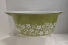 Vintage Pyrex Green Spring Blossom Crazy Daisy 475-B 2 1/2 Qt Casserole Dish