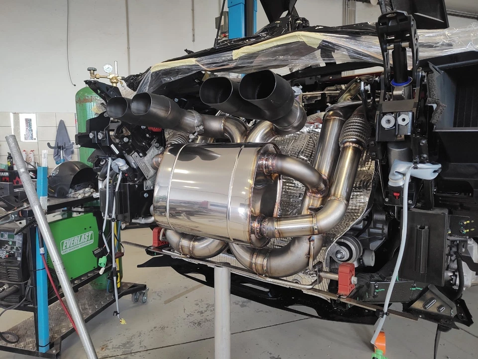 Lamborghini Revuelto Catback Exhaust system - Image 3 of 4