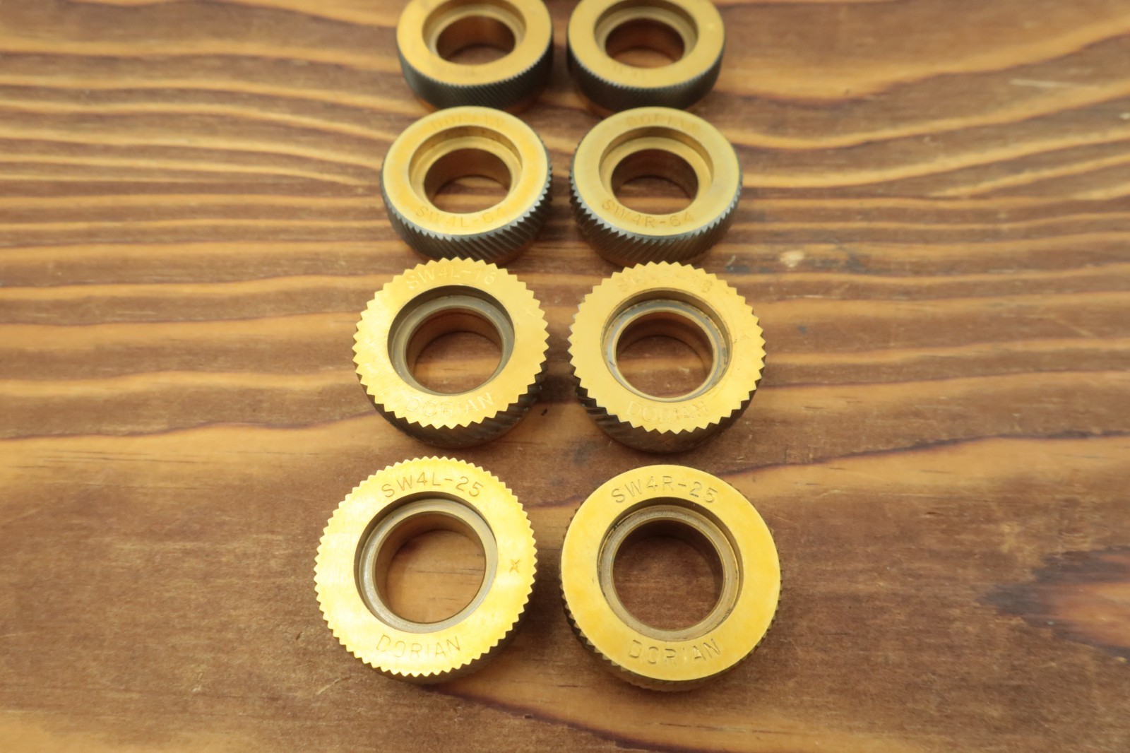 Dorian SSCK-125 Shoulder Self Cenering Knurling Tool w/ 15 Used Knurls 1" Shank