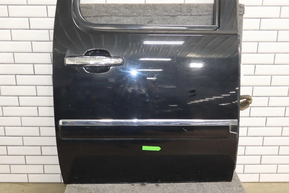 2007-2014 GMC Sierra Denali Suburban Crew Cab Right Rear Door (Onyx Black 41U) Foto 3 de 4