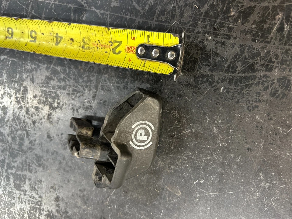 Poulan Pro 960460077    parking brake knob  #587653701 - Image 2 of 4