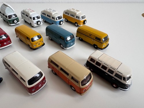 18 Schuco 1:87 VW T1 and T2 bus - Picture 12 of 14
