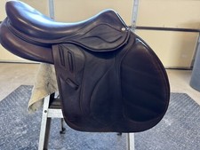 Devoucoux Biarritz Lab Saddle 17in