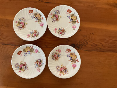 Aynsley ''Summertime'' 4 , 5.5 ''. Saucers. EUC.