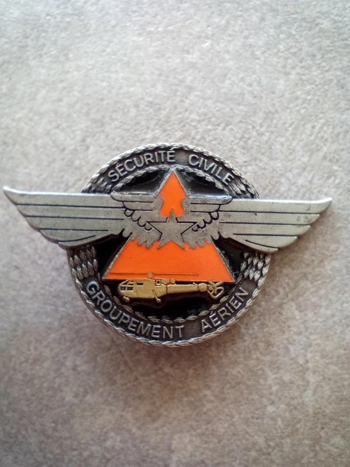 médaille militaire insigne groupement aérien sécurité civile hélicoptère - Photo 1/2