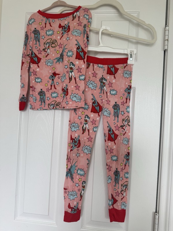 Little Sleepies Justice Leage Pink 2-piece set Size 5/6 SEE PICS FOR FLAWS