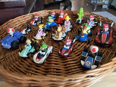Mario Kart Miniature Toy Lot (17 Toys)