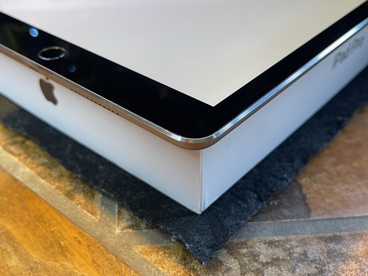 Apple iPad Pro (9.7-inch) A1673 128 GB, Wi-Fi, 9.7 in Apple iPad Pro (9.7-inch) A1673 128 GB, Wi-Fi, 9.7 in