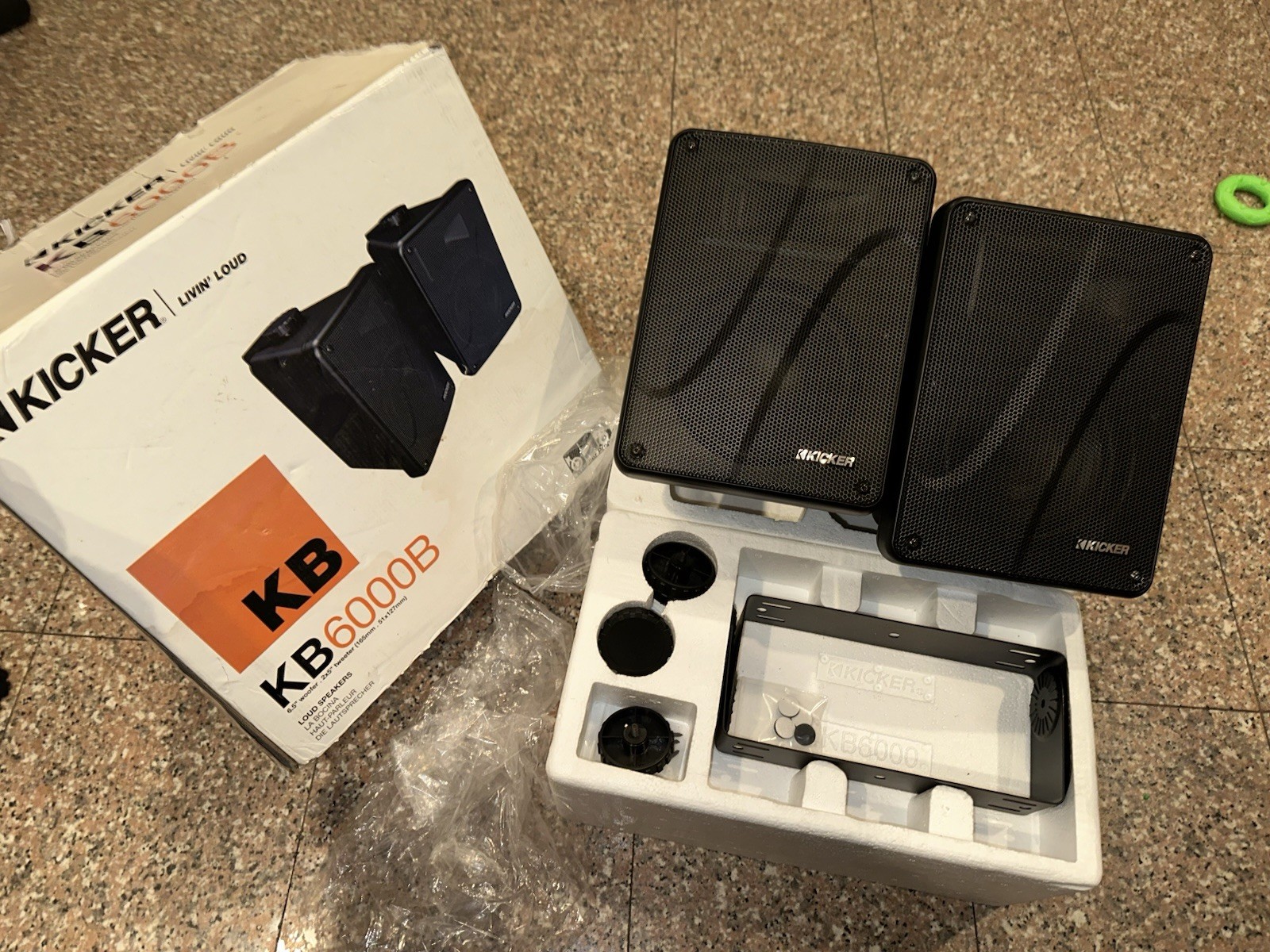 KICKER KB 6000B OUT DOOR LOUD SPEAKERS 150W - NEW