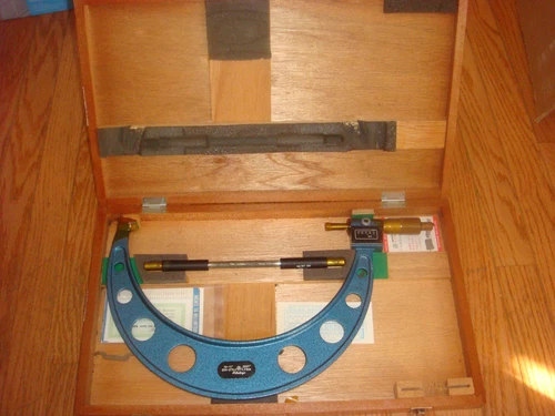  MITUTOYO COMBIMIKE 159-221 Micrometer,10-11 In, 0.0001 In/ 254-279.4 .001MM 