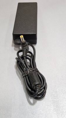 Fujitsu A13-090P1A AC Adapter 19V 4.74A Used Working Without Power Cord