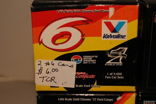 1:64 Scale Racing Champion Nascar Twin Pack Track Cars, Set of 4 in Tin Boxes - Picture 2 of 9