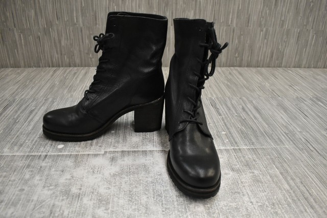 frye valerie lace up