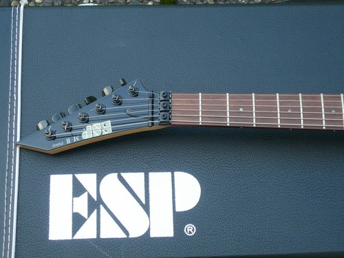 wie neu: original ESP Custom M-II Deluxe Superstrat black / schwarz - Bild 10 von 10