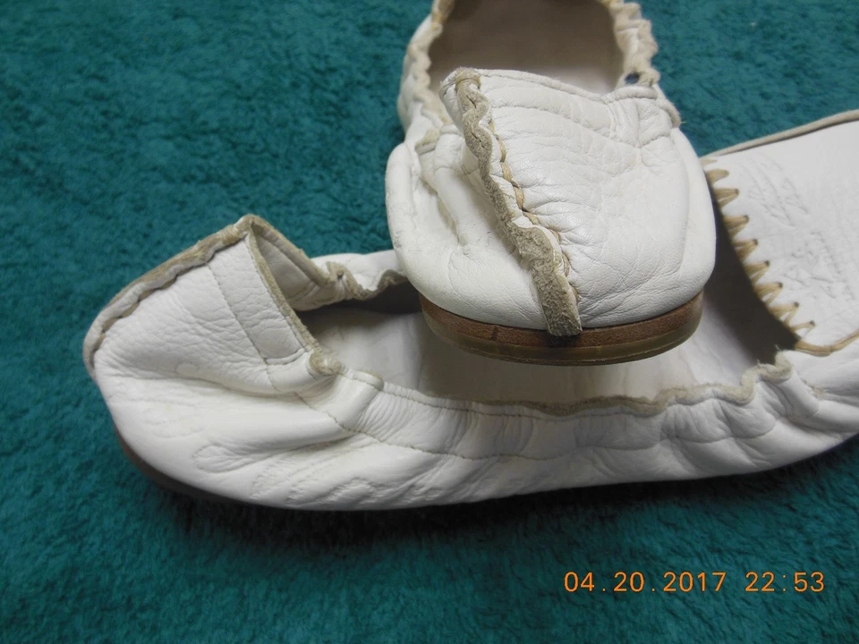 Fine hand made leather inside and out ballerina shoes made by "La Martians"9 M - Image 2 of 4