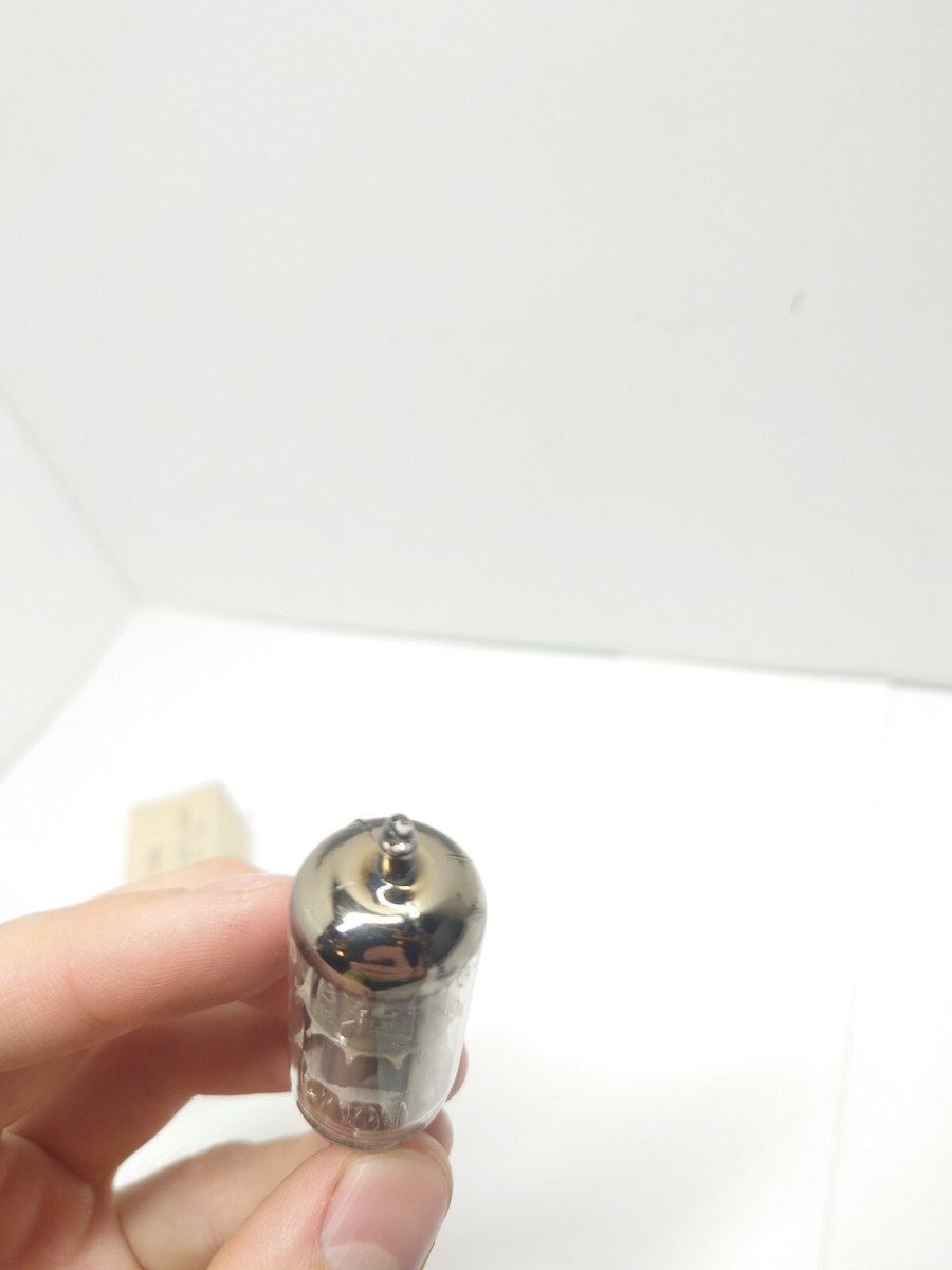 ONE 6DJ8/ECC88 PHILIPS NOS HOLLAND ube Röhre Lampe TSF Valvola Valve