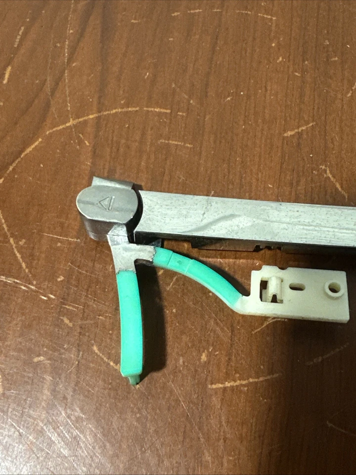 Microsoft Xbox 360 Silver OEM Replacement Eject Button & Bezel For Disc Tray - Image 2 of 4