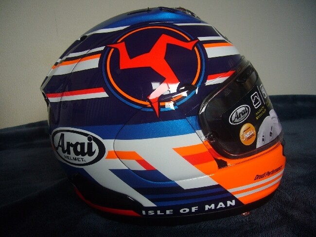 Arai RX-7X IOM TT 2024 Limited Edition Isle of Man Full-Face Arai RX-7X IOM TT 2024 Limited Edition Isle of Man Full-Face
