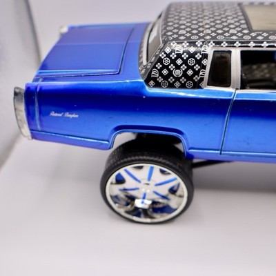 JADA DONK BOB & BUBBLE 1985 CADILLAC BROUGHAM 1:24SCALE BLUE