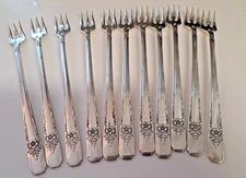 Vintage Seafood Oyster Forks Carlton Silverplate 11 piece Flatware Oneida