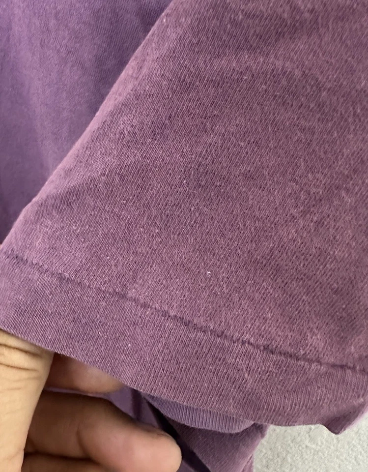 Camiseta vintage Towncraft para hombre púrpura cuello en V puntada única talla grande hecha en EE. UU. Foto 4 de 4